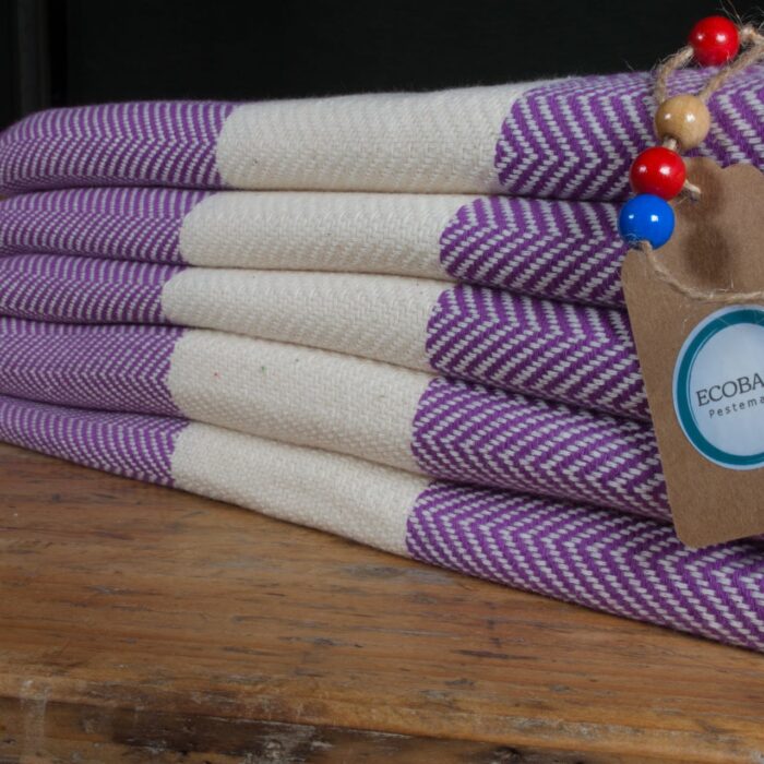 d4c53db3-df25-442f-afeb-68cd59e4b130