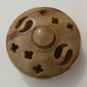 Dose aus Speckstein für Räucherkegel