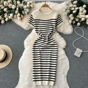 Sommer Gestreiften Strand Gestrickte Kleid O Hals Kurzen Ärmeln Chic Hotsweet Schlank Sommerkleid Streetwear Y2K Bodycon Midi Kleid