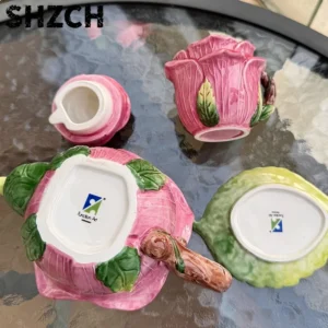 Rosen-Teekannen-Set Unterglasur-Keramik Blumen-Teetassen Vintage Englisches Tafelgeschirr Dekor