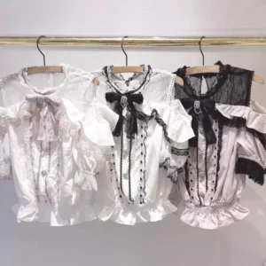 Süße süße Mädchen-Kurzarm-Tops im japanischen Stil, süße Bluse, 2025, Sommer, Lolita, Kawaii, schlankmachendes, schulterfreies Spitzen-Shirt