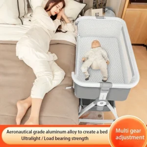 Babybett, tragbares Spleißen, Wiegenbett, faltbares höhenverstellbares Spleißen und bewegliche Schaukel am Bett, Wiegenbett