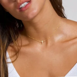 Eine Halskette mit Kreuzanhänger, 14 Karat vergoldet, stilvolle, einfache Halskette mit Kreuzanhänger. Glaube, geeignet als alltägliches Geschenk für Damen