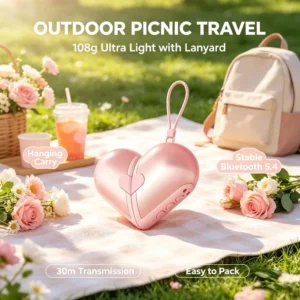 Tragbarer Bluetooth 5.4 Lautsprecher in Herzform – Mini Speaker mit 360° Surround-Sound, wiederaufladbar für Reisen und Outdoor
