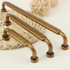 Antique Bronze Cabinet Handles for American Style Kitchen Wardrobe Shoe Cabinet Retro Rustic Door Pull Handle Furniture Hardware