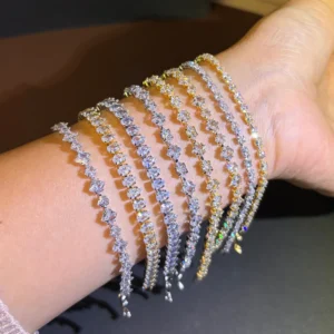 Funkelnde kubische Zirkon-Tennisarmbänder für Frauen, luxuriöser, zierlicher, stapelbarer, silberfarbener Kette mit Kristall und CZ, Bankett- und Hochzeitsschmuck