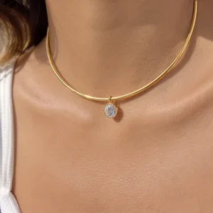 Geometrischer Zirkon-Anhänger Torques-Halskette für Damen Gold PVD-beschichteter Edelstahl-Halskette Modeschmuck Accessoires Geschenk