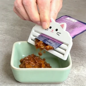 Cat Food Squeezer - Efficiently Extracts Food from Bags, Maximizes Leftovers, Perfect for Easy Clean Feeding and Easy Operation