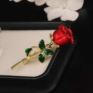 Rote Rose Pin Broschen für Frauen Dame Mode Vintage elegante Emaille Blume Pin Sommer Design Valentinstag Geschenk 2024 neu