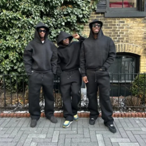 Lässiges Sweatshirt-Set für Herren, bequemes zweiteiliges Outfit im Streetwear-Stil für Herren