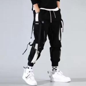 Herren Cargohose mit Kordelzug und aufgesetzten Taschen, lässig, vielseitig kombinierbar, locker geschnitten, klassische Passform, elastische Arbeitshose