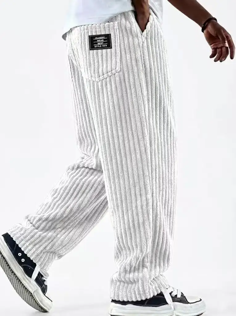 Winter 2026 Neue Mode Herren Cordhose Gerade Geschnittene Freizeithose Frühling Herbst Outdoor Streetwear Mit Kordelzug Elastischer Bund Winter 2026 Neue Mode Herren Cordhose Gerade Geschnittene Freizeithose Frühling Herbst Outdoor Streetwear Mit Kordelzug Elastischer Bund – Bild 2
