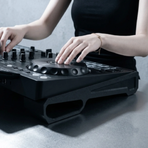 DJ-Controller-Ständer für Pioneer DDJ-FLX4, Rutschfester Basishalter Erhöhte Halterung mit Anti-Rutsch-Pads, DJ-Equipment-Zubehör