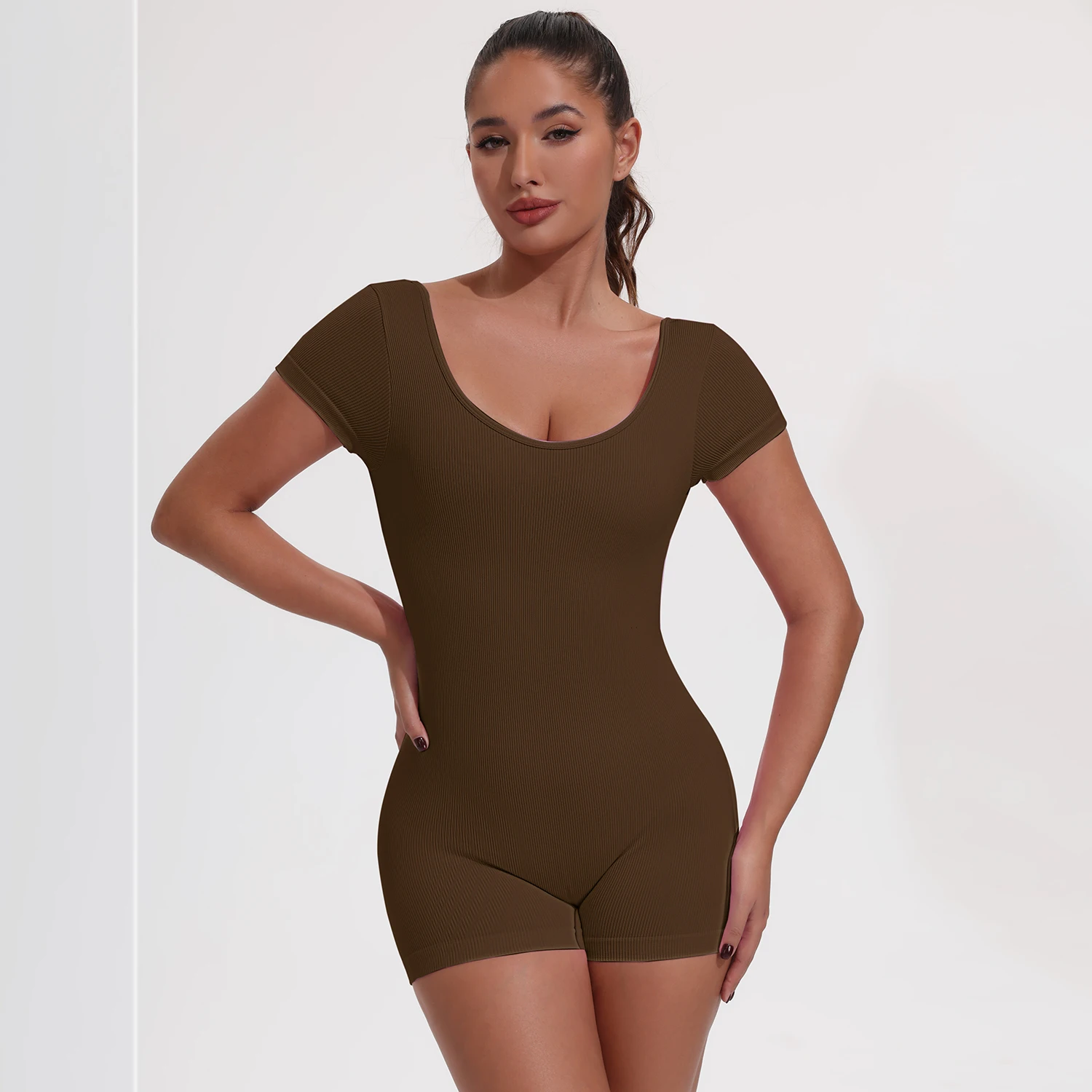 Sommer Sexy Rückenfreie Sport-Overalls Damen Gym Rompers Sportbekleidung Atmungsaktive Bodysuits Einteiliger Anzug Kurze Yoga-Jumpsuits Sommer Sexy Rückenfreie Sport-Overalls Damen Gym Rompers Sportbekleidung Atmungsaktive Bodysuits Einteiliger Anzug Kurze Yoga-Jumpsuits – Bild 2